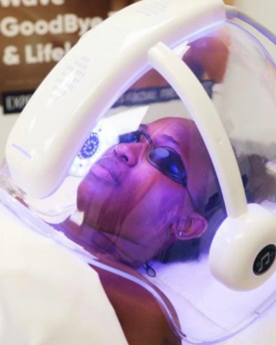 Oxygen Facial with LED Light